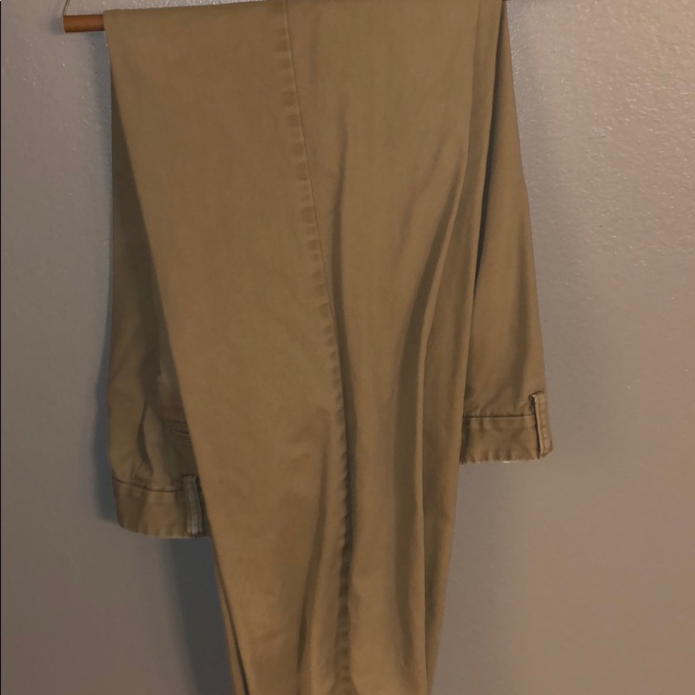 Men’s Old Navy Ultimate moose Khakis size 34x34.